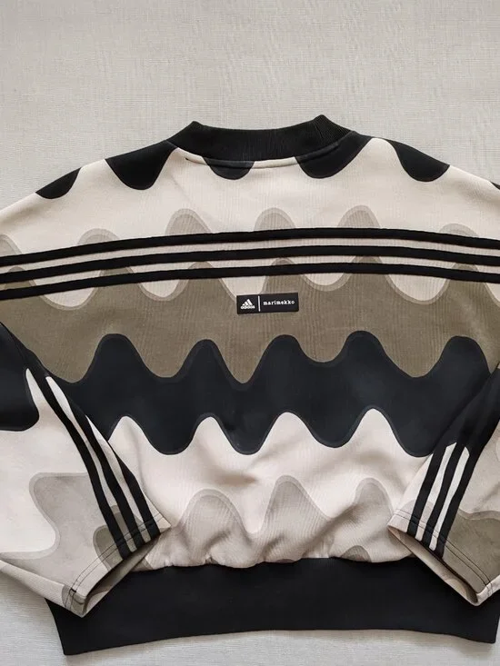 Adidas x Marimekko Laine Wave Print Cropped Sweatshirt - Green/Beige - Size L - Picture 8 of 14